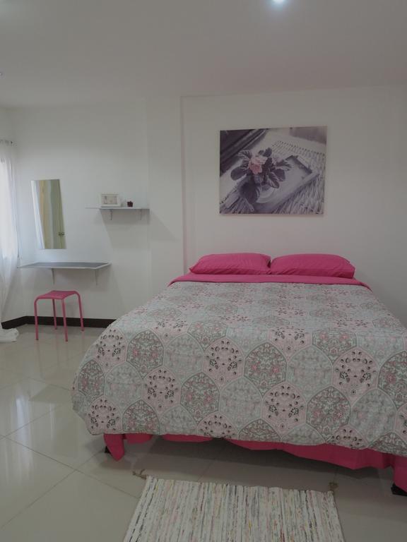 Bed and Breakfast Banmeesukko Пхитсанулок Экстерьер фото